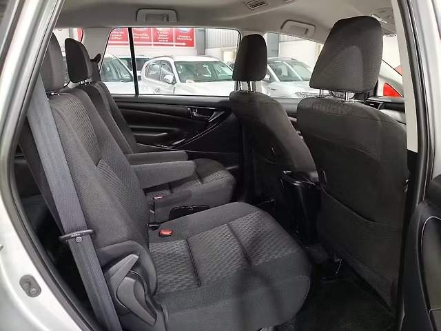 Toyota Innova Crysta(2016-2020) 2.7 Gx 7 Str